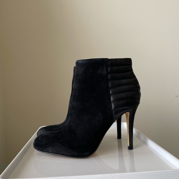 424 Fifth Booties Size 6 - Picture 1 of 4